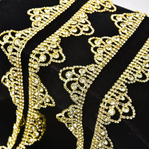 Rhinestone Chain Trim - Image 3