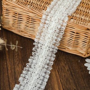 Lace Trim with Pearls - Image 3